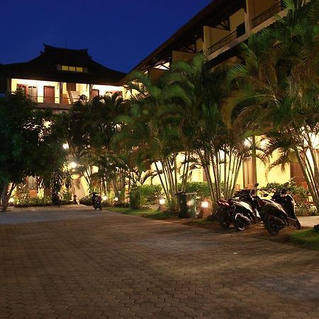 Puri Senggigi Hotel Mangsit Exteriér fotografie