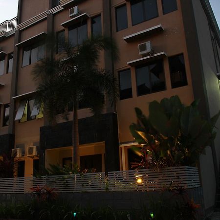 Puri Senggigi Hotel Mangsit Exteriér fotografie