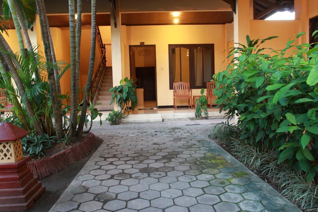 Puri Senggigi Hotel Mangsit Exteriér fotografie