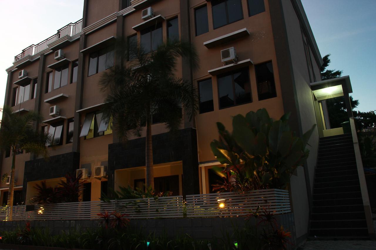 Puri Senggigi Hotel Mangsit Exteriér fotografie