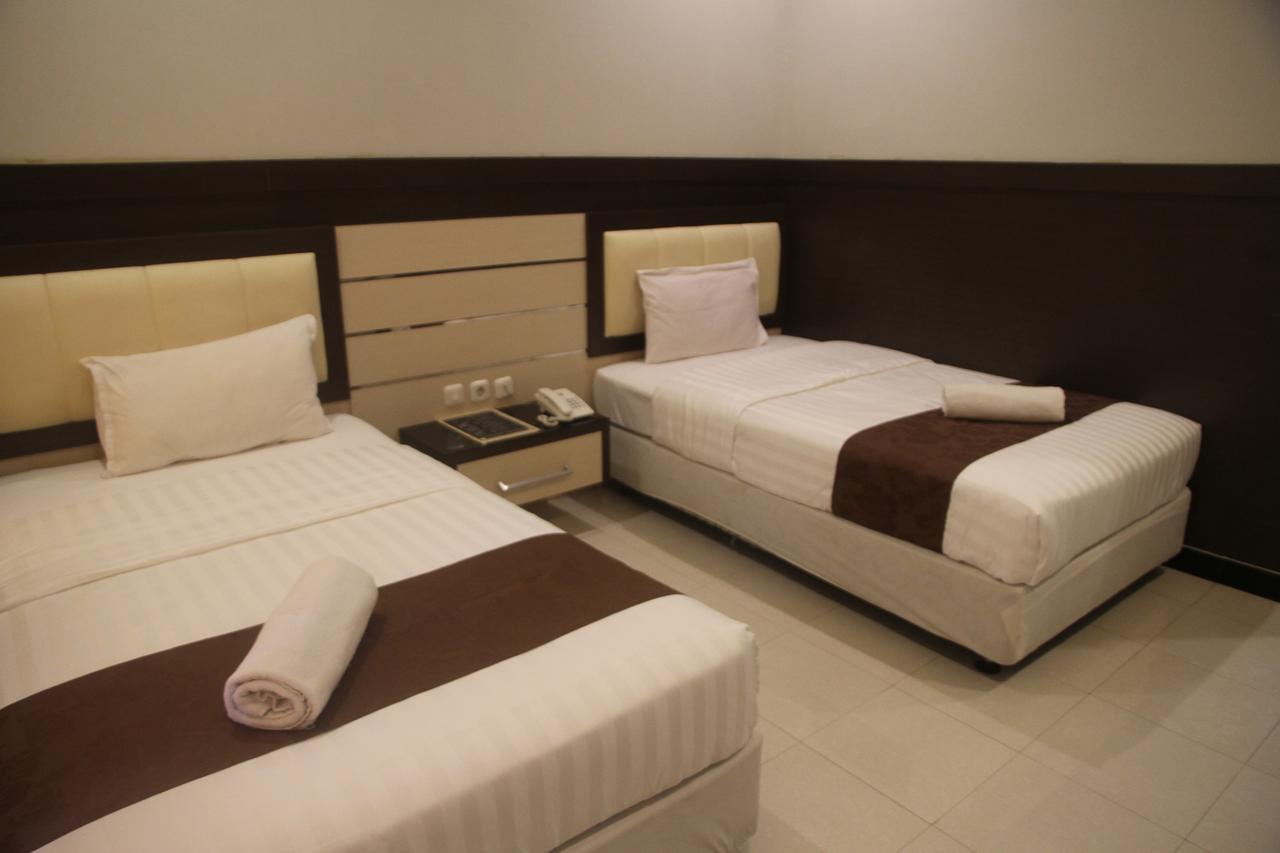 Puri Senggigi Hotel Mangsit Exteriér fotografie