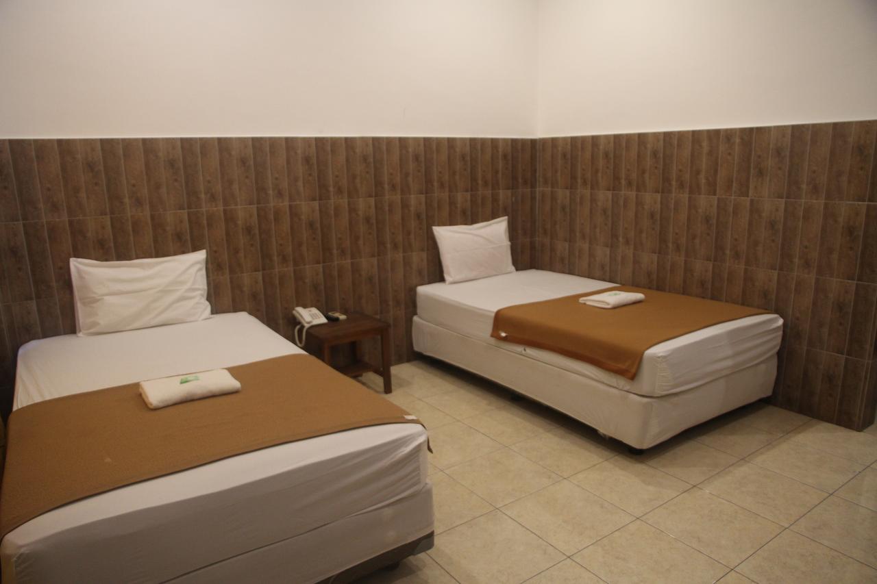 Puri Senggigi Hotel Mangsit Exteriér fotografie