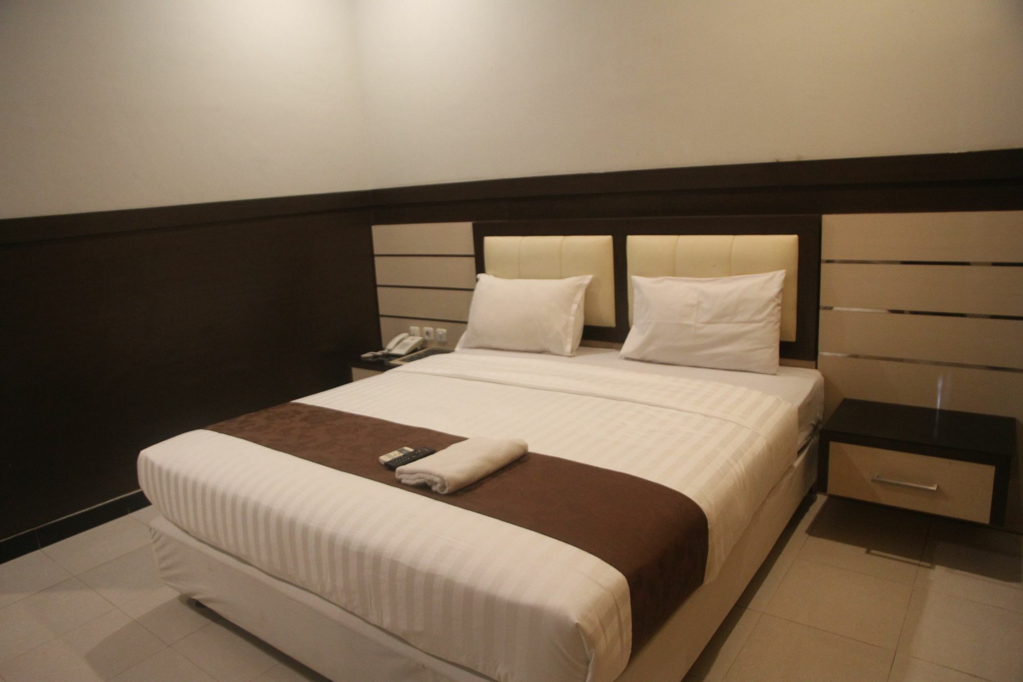 Puri Senggigi Hotel Mangsit Exteriér fotografie